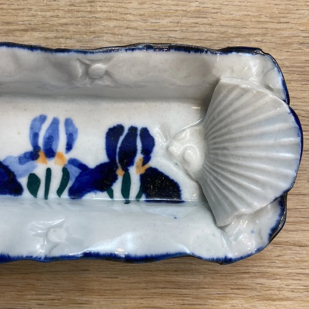Mary Knightly |‎ Iris | Studio Pottery